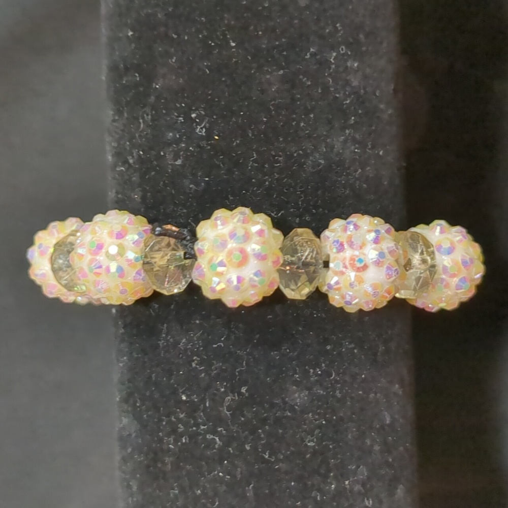 UJ Pom Pom Bracelet